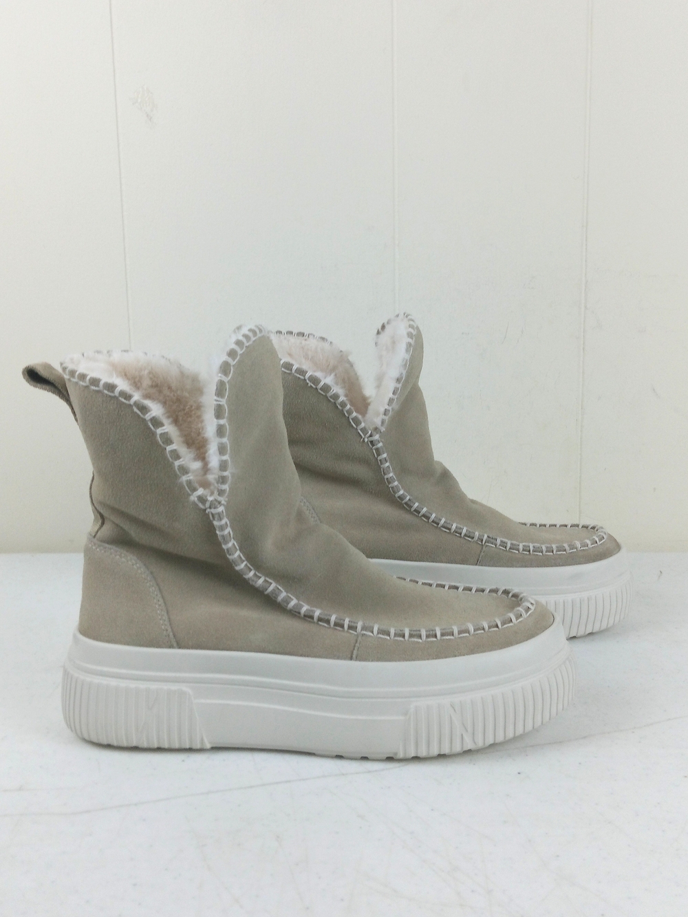 J/SLIDES Beige Suede Leather Shearling Lined Platform Boot Women Size 6